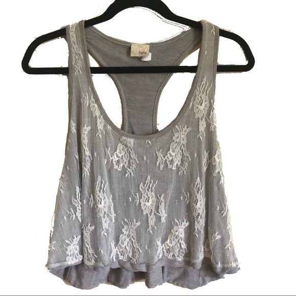 Daytrip Tops - Daytrip gray lace crop top, size medium